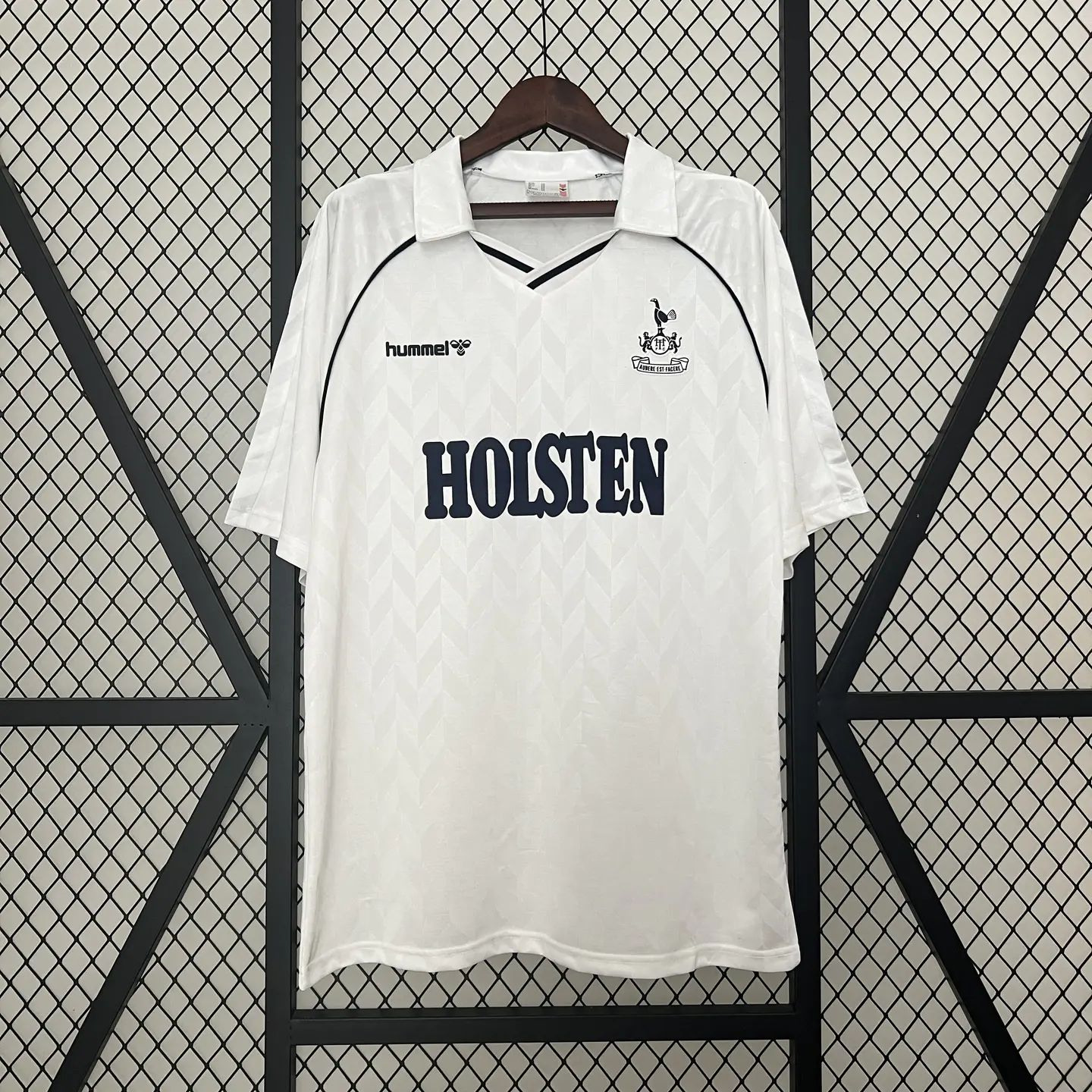 Tottenham Hotspur Retro 1987-89 Home Stadium Jersey - Image 9
