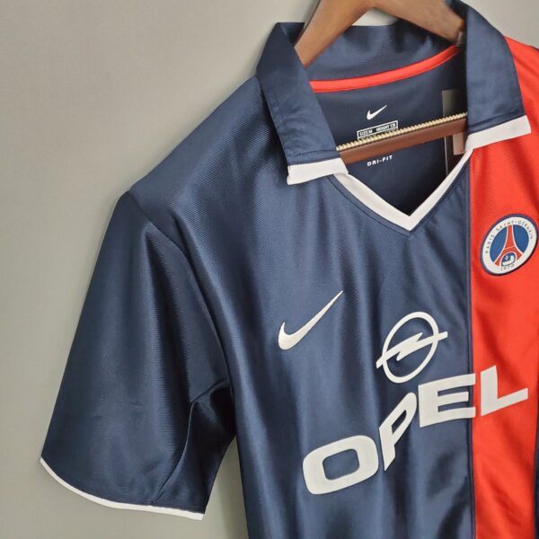 2001-2002 Paris Saint Germain kit - Image 4