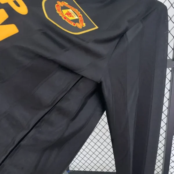 1993-1995 Long Sleeve Manchester United Jersey retro kit - Image 5