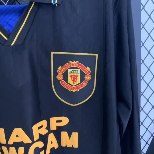 1993-1995 Long Sleeve Manchester United Jersey retro kit - Image 3