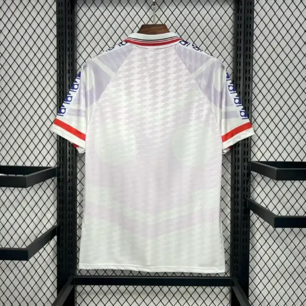 1996 University of Chile Jersey retro kit - Image 8