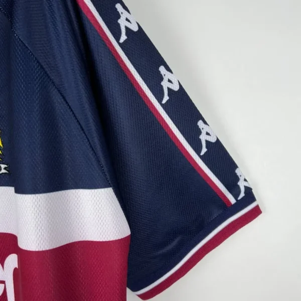 1997-1998 Manchester City Jersey retro kit - Image 6