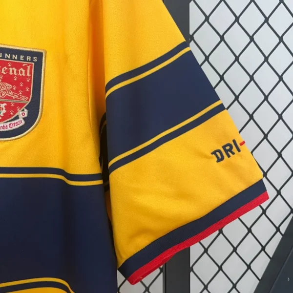 1997-1999 Arsenal Jersey retro kit - Image 5