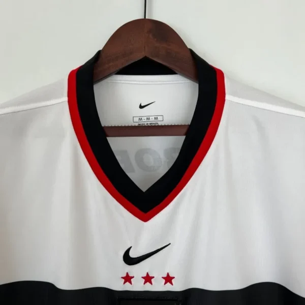 2001 Flamengo Jersey retro kit - Image 3