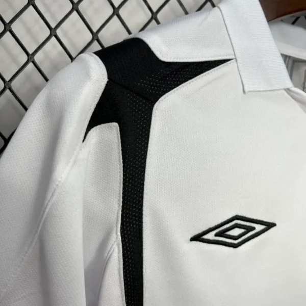 2006 Colo Colo Jersey retro kit - Image 2