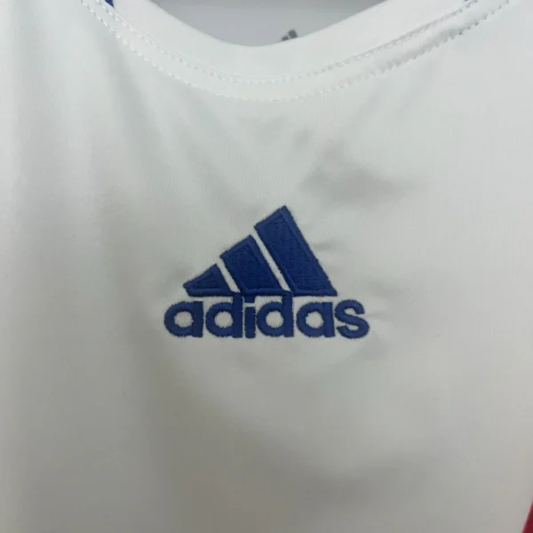 2010-2011 Lyon Jersey retro kit - Image 2
