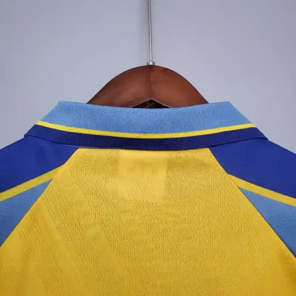 1995-1997 Chelsea Jersey retro kit - Image 3
