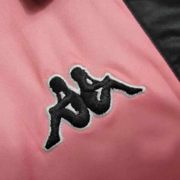 1997-1998 Juventus Jersey retro kit - Image 2