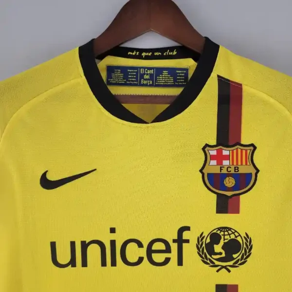 2008-2009 Long Sleeve Barcelona Jersey retro kit - Image 6