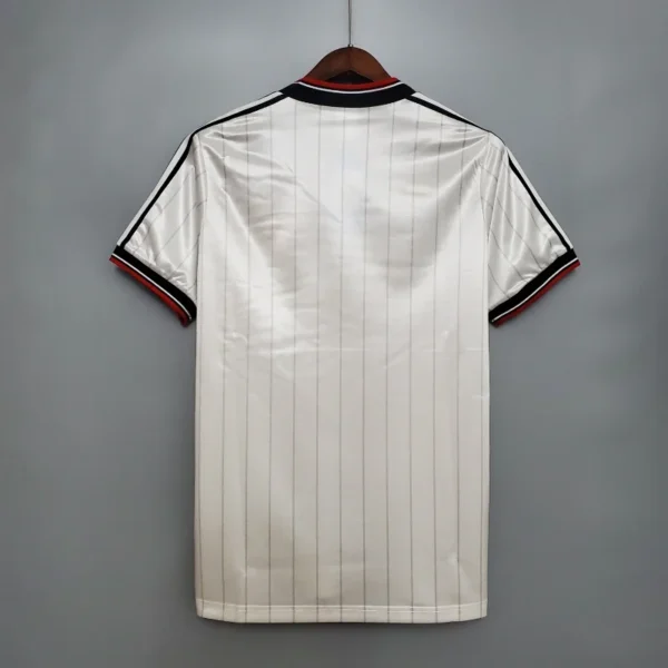 1983 Manchester United Jersey retro kit - Image 8