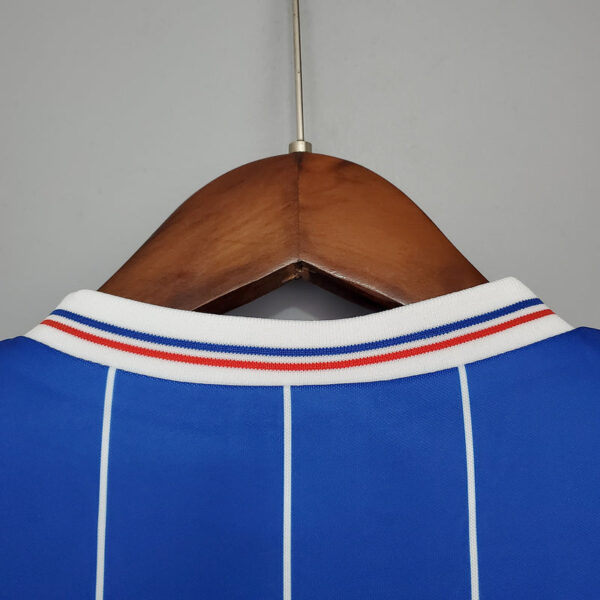 1982-1983 Rangers home kit - Image 5