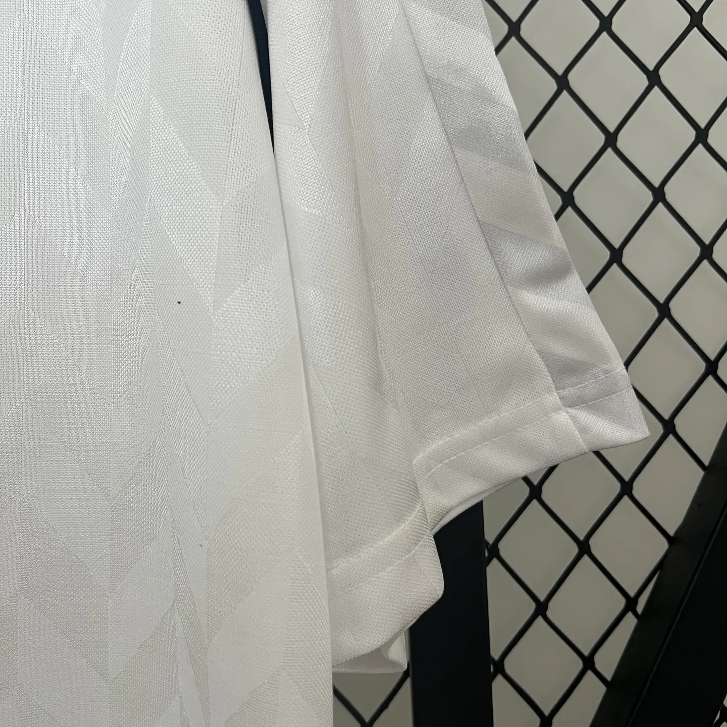 Tottenham Hotspur Retro 1987-89 Home Stadium Jersey - Image 6