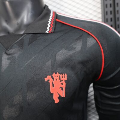 Manchester United POLO Shirt Player Edition Football Jersey Long Sleeve 2025/2026 - Image 4
