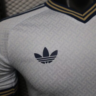 2026  Player  Italy World Cup Away Football jersey - Image 4