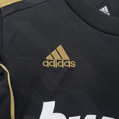 Real Madrid  11-12 Away Retro Kids Kit Football Jersey - Image 4