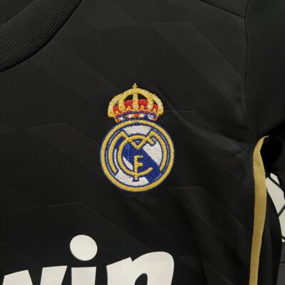 Real Madrid  11-12 Away Retro Kids Kit Football Jersey - Image 5