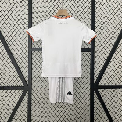 Real Madrid 13-14 Home Retro Kid Kits Children Sets Jersey - Image 3