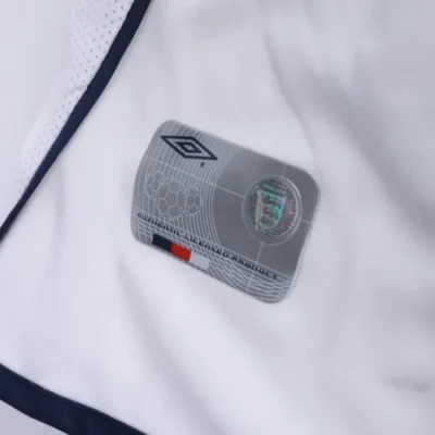 England  World Cup 2002 Retro Soccer Jersey Home - Image 12