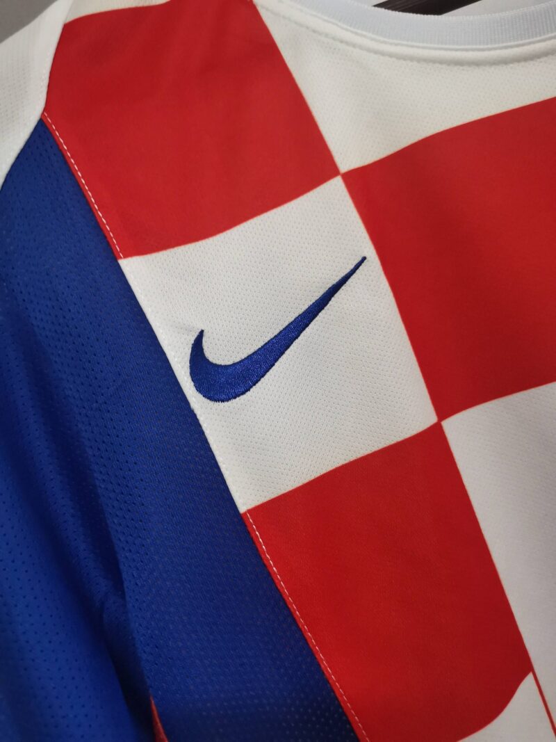 2002 Croatia Home Retro Football jersey - Image 4
