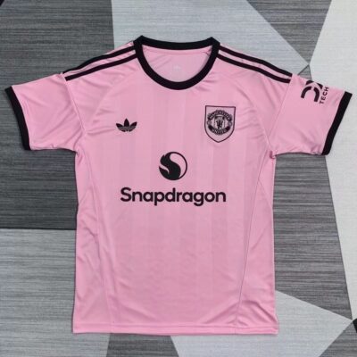 2025/2026 Manchester United fans goalkeeper pink jersey