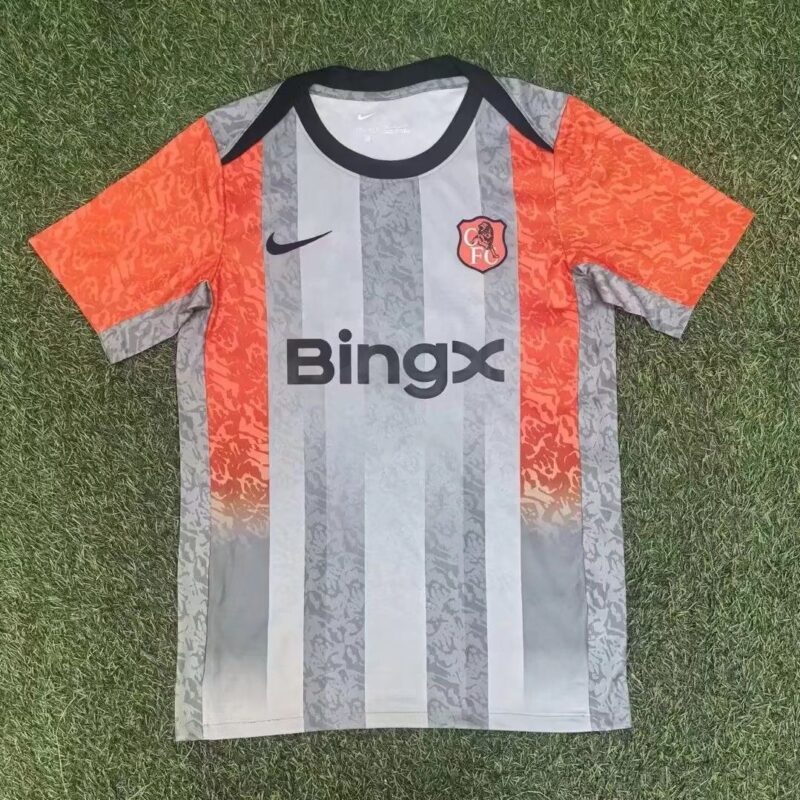 13db8469-e096-45f3-8e7a-fbc1ad2019ba 2026/2027 Chelsea pre match warm-up training jersey - Image 1