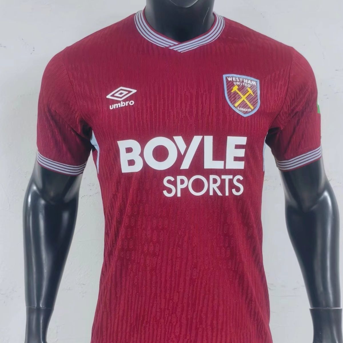 1b104774-21ff-4d61-8742-7d0bfced6e45 Player 26-27 West Ham United home jersey - Image 1