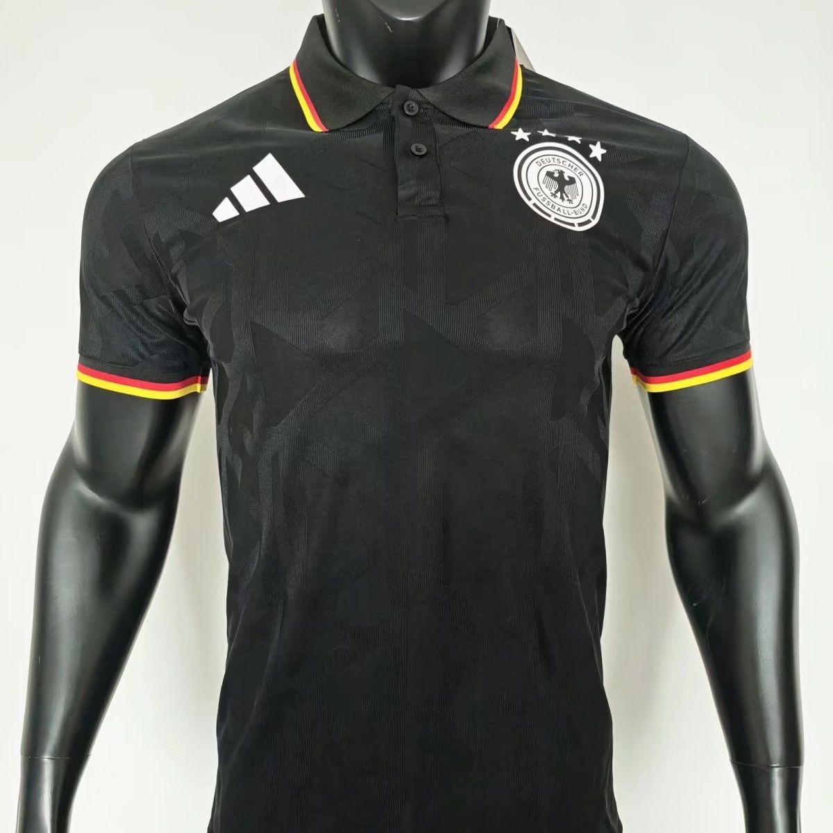 269f8e07-fa3b-4a1c-bbbd-2fa03d4299ed 26/27 Germany POLO short sleeved jersey - Image 1