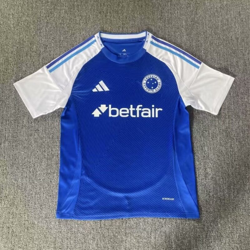 26c676b3-03a1-4f80-8dd4-b5e00e57aac2 2025/2026 Fans Cruzeiro EC home jersey - Image 1