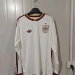 26-27 Spain away jersey long sleeved
