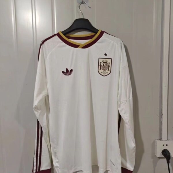 26-27 Spain away jersey long sleeved