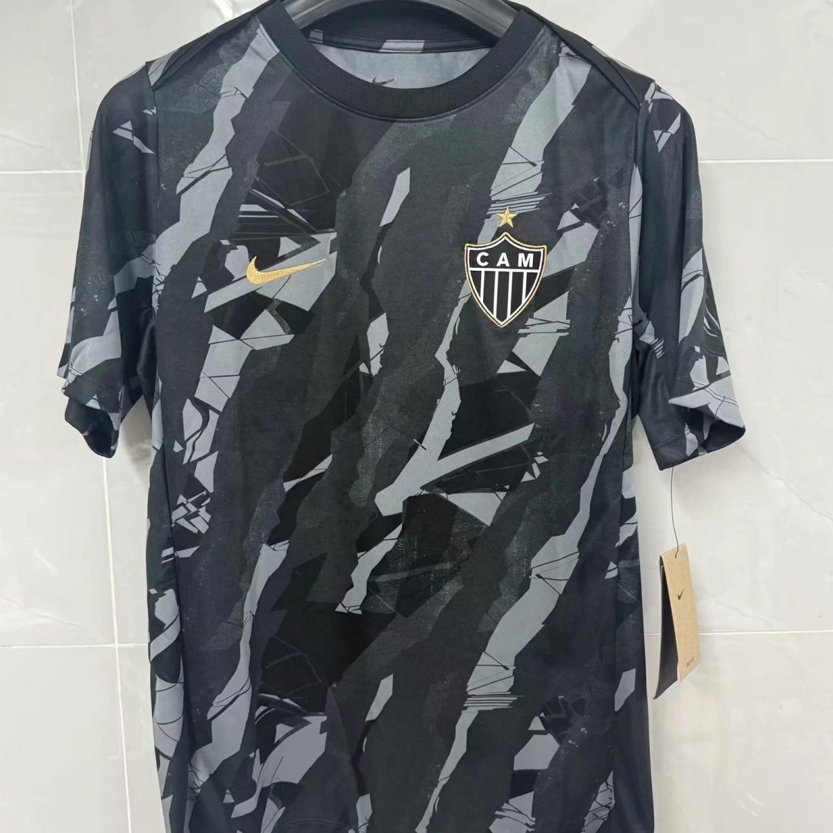 34f61d11-4d11-4486-9186-e8303f2f274c 26/27 Atletico Mineiro Club front black jersey - Image 1