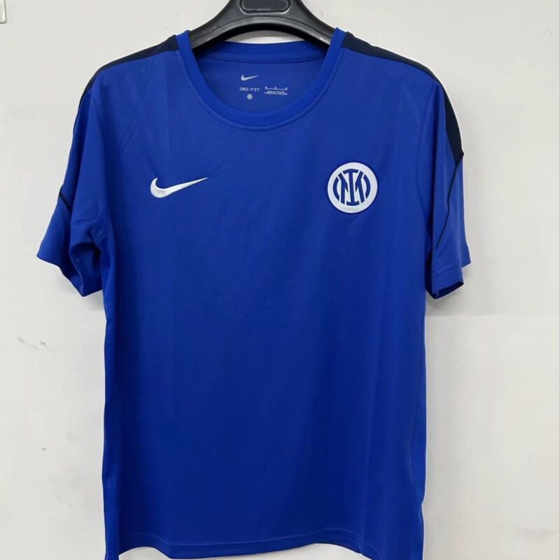 35fad7f6-1876-4cf9-85fa-4d873168f37f 2026/2027 Inter Milan training jersey - Image 1