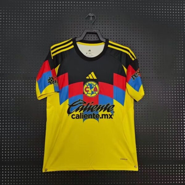 Fans 25-26 Club America jerseys at home