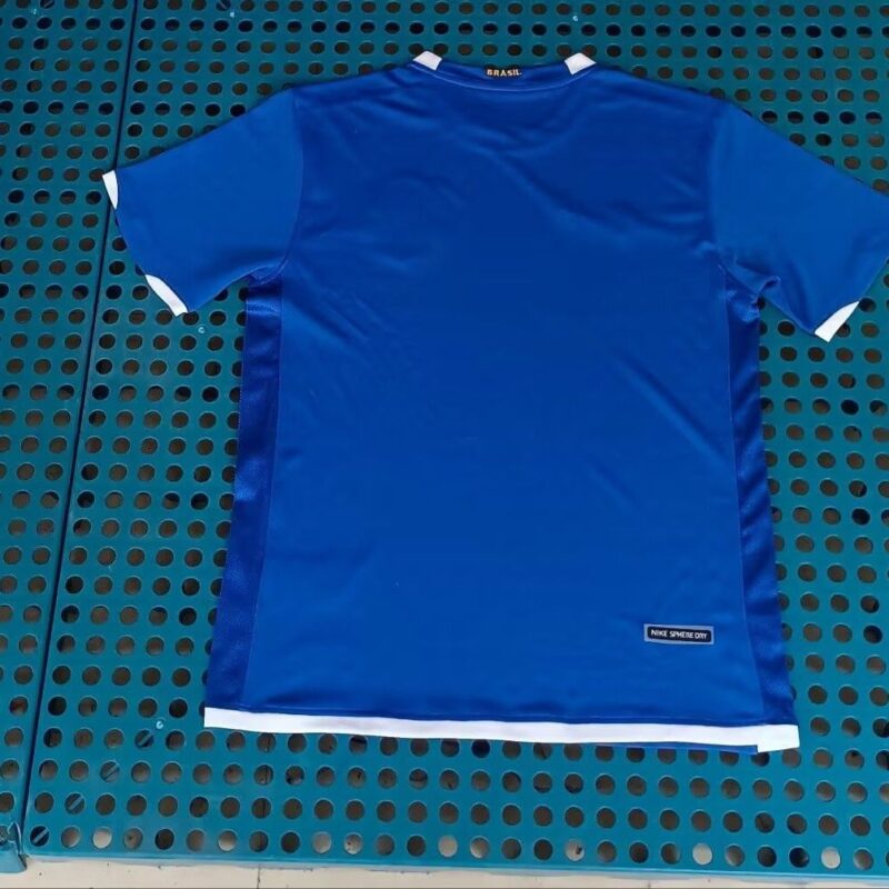 2006 Brazil away retro  jersey - Image 2