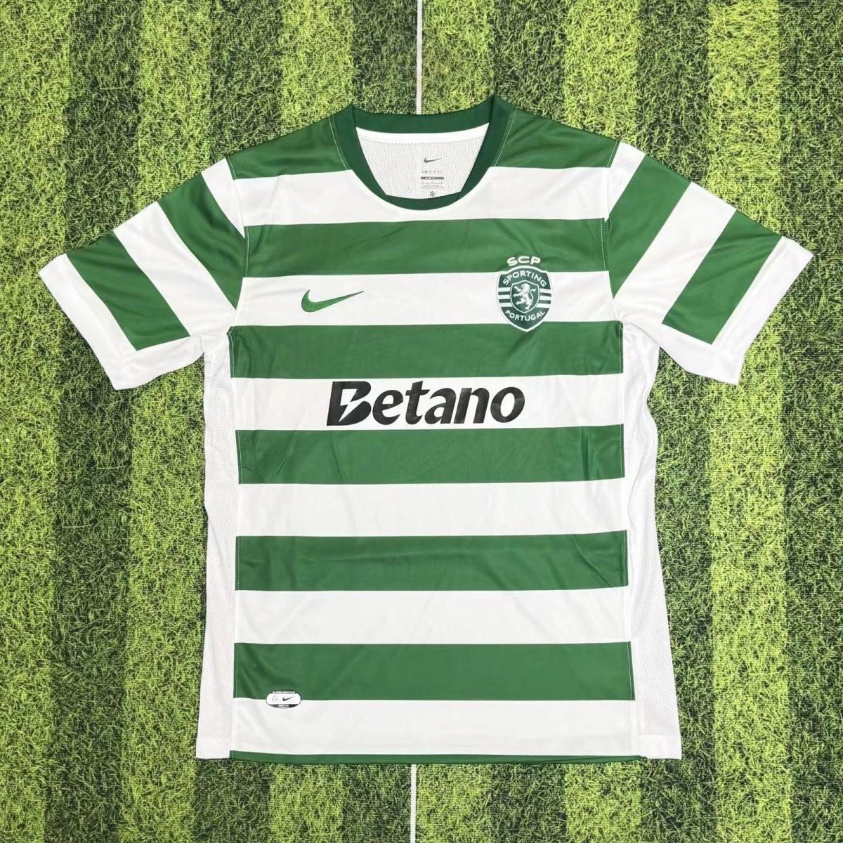 44745ba8-8b24-4594-a18d-022cbc1b66fc 25-26 New Sporting CP home jersey number 9 for Zh é kel é rez - Image 1