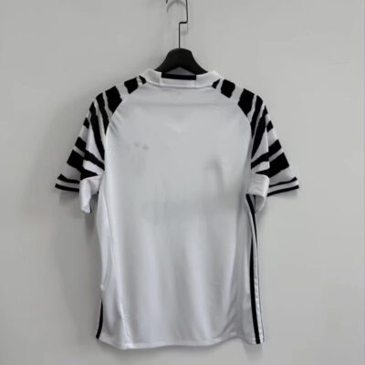 16-17 Juventus home retro jersey - Image 2