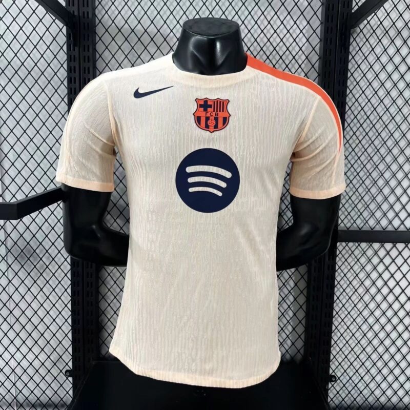 560e9ef5-f9fb-405a-8099-eb3bcd0568a4 2026/2027 player Barcelona training jersey - Image 1