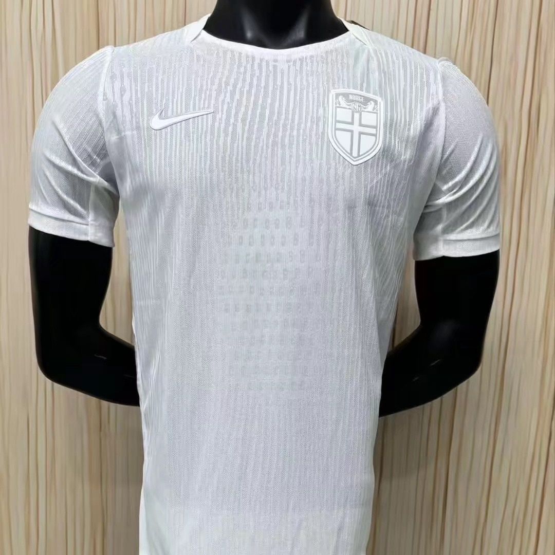 57e9fb95-6321-419c-8ad8-d8d579883a50 26-27 players Norway's new away jersey - Image 1