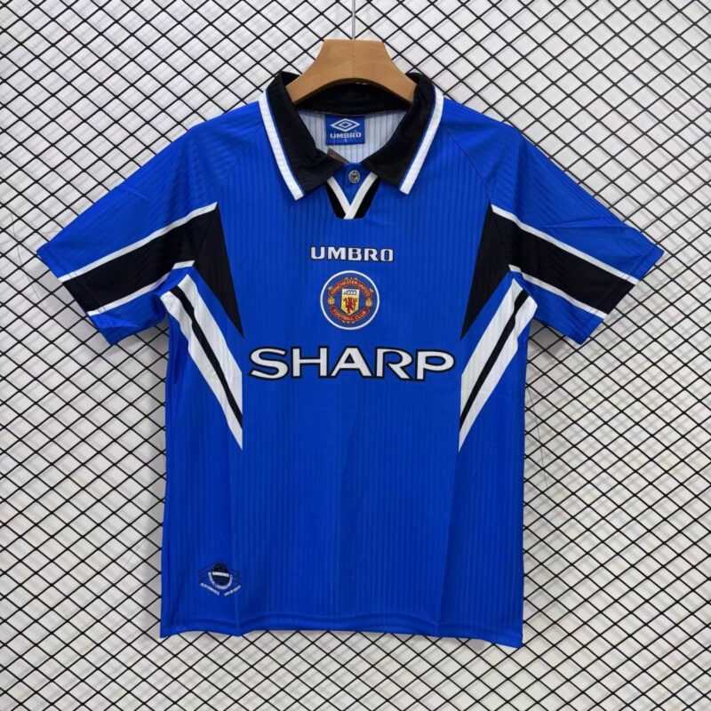 62806e35-a3c9-4f73-bc04-d367f98a4da4 (1) 96-98 Manchester United away retro Beckham jersey - Image 1