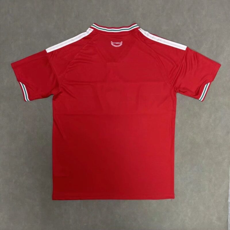 2026 Wales home jersey - Image 2