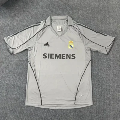 2005/06 Real Madrid  Third  away retro jersey