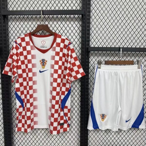 Croatia 26-27 home jersey short sleeved set for fans