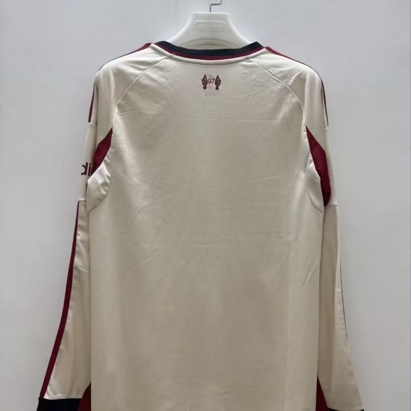 2025/2026 Liverpool away  long sleeved  jersey - Image 2