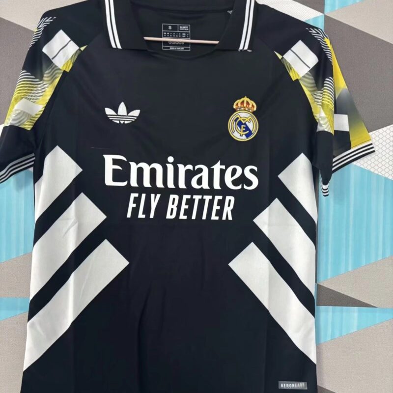 7822eac1-ff16-4d5d-b7f9-fce7bf3851b5 2025/2026 Fans Real Madrid Special Edition Jersey - Image 1