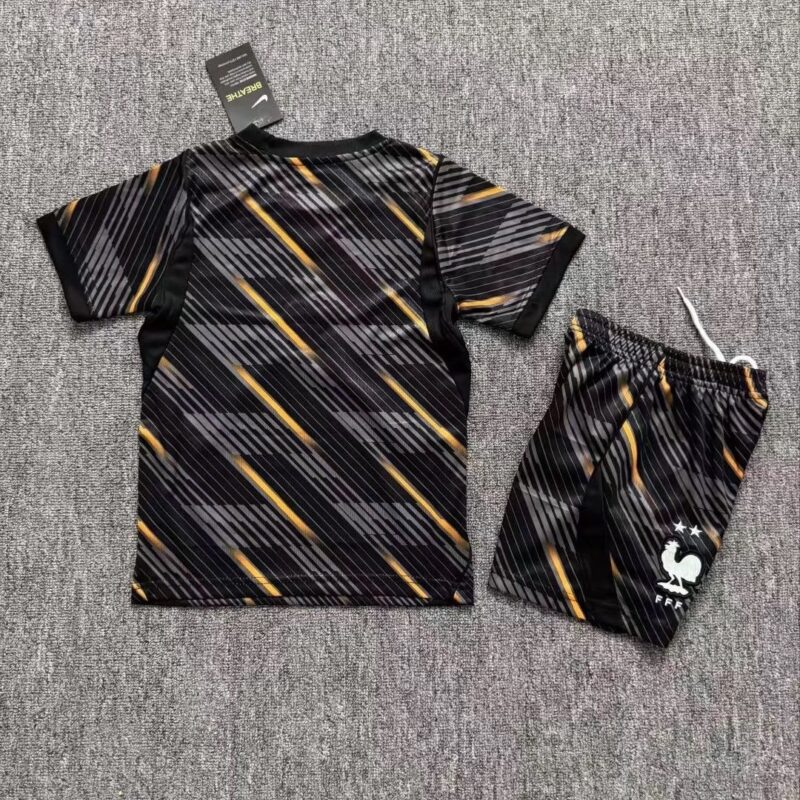 2026 France goalkeeper black kids kit jersey - Image 2