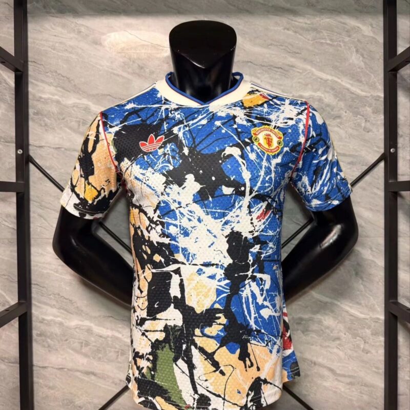 83ce269b-2f8e-440b-b6ef-7bdd09a557f4 2026/2027 players Manchester United special edition jersey - Image 1