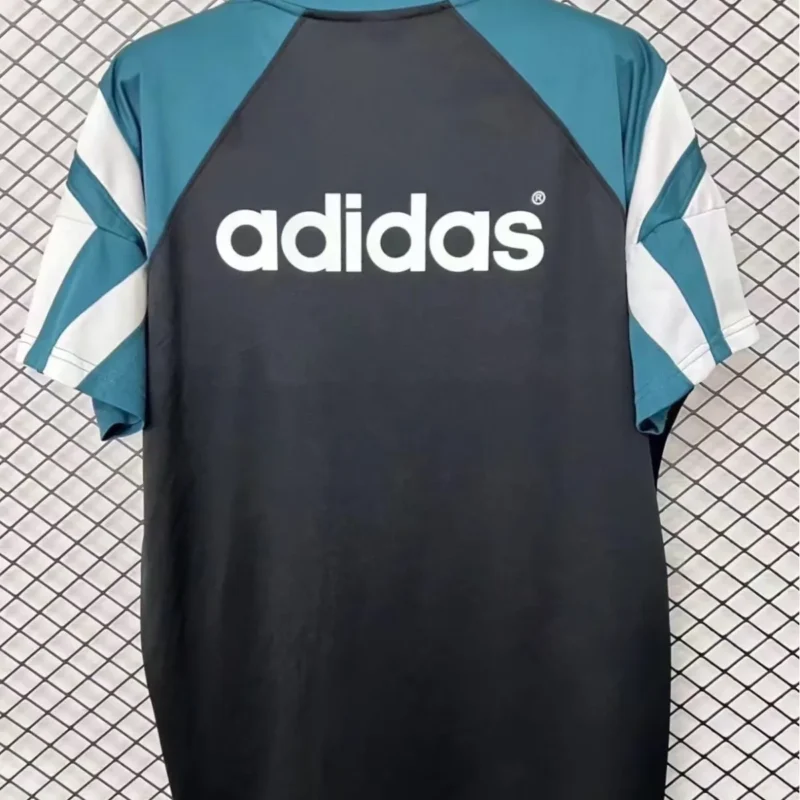 1996/97 Liverpool Retro jersey - Image 2