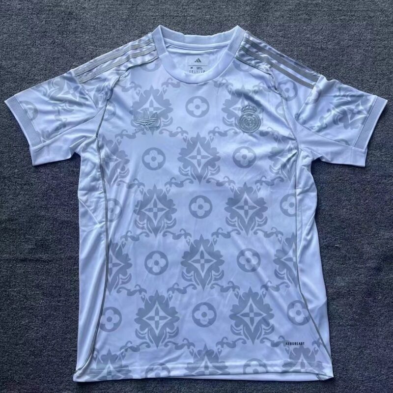 2025/2026 Real Madrid  Galaxy Light joint jersey Mbappe jersey - Image 1