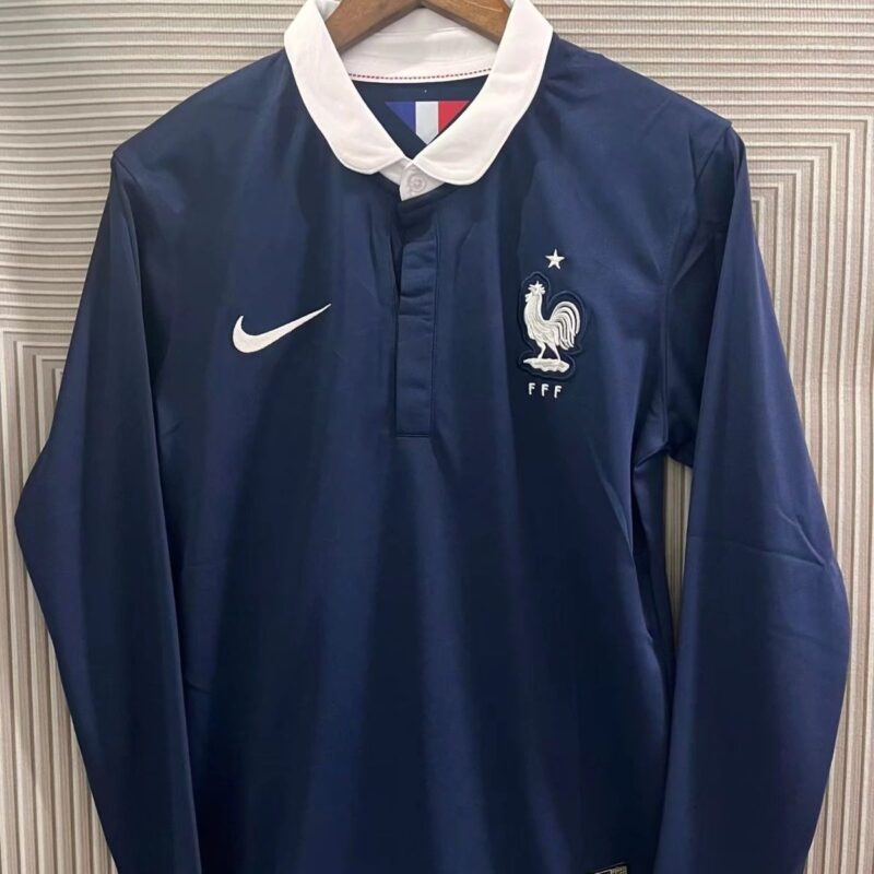 a6dedf04-389c-4a67-9961-1a9c0f1b8b1f 2014 France long sleeved retro style jersey - Image 1
