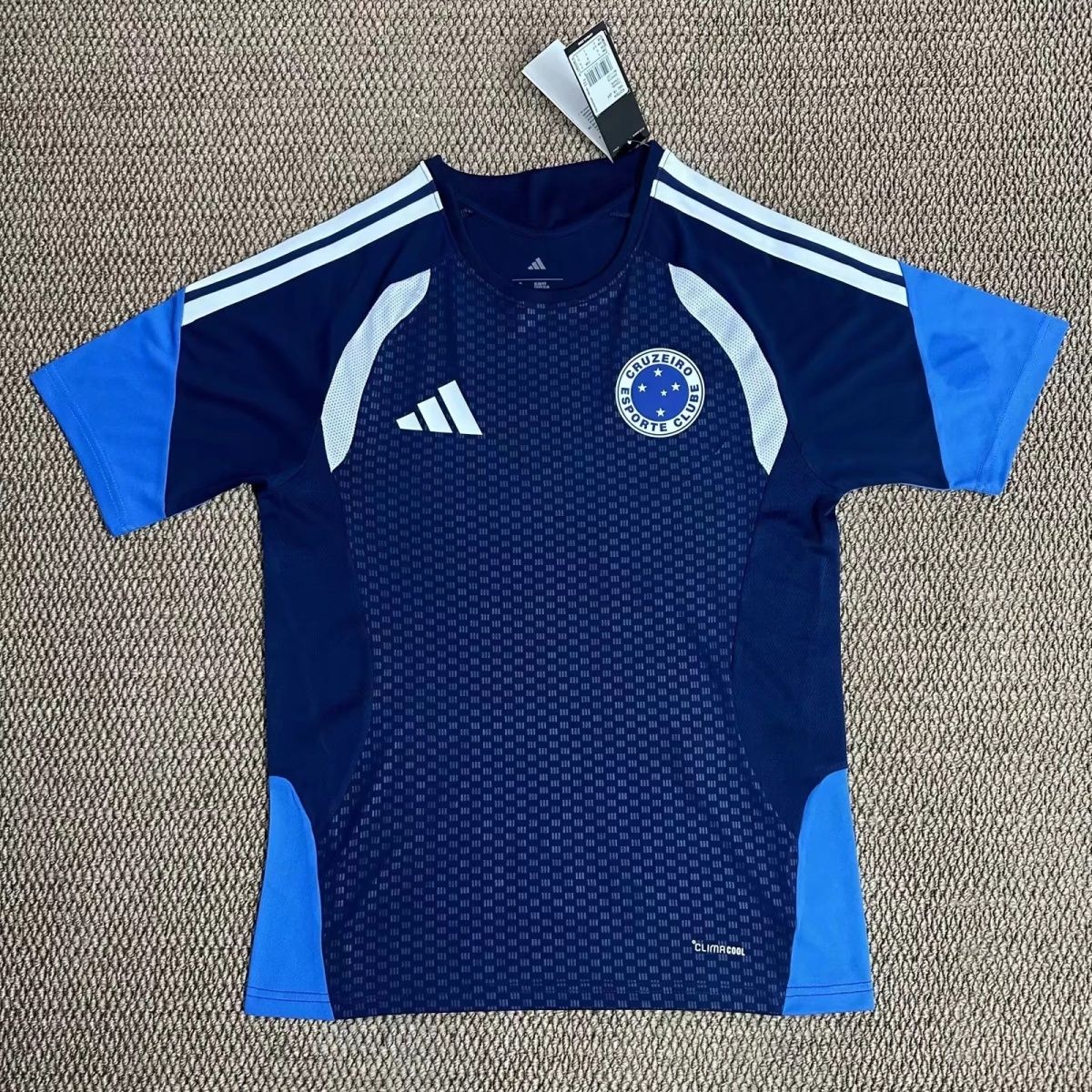 ac4d55ab-43ec-4bb0-9091-2e12f2d79a5c 26-27 new Cruzeiro EC competition training suit - Image 1